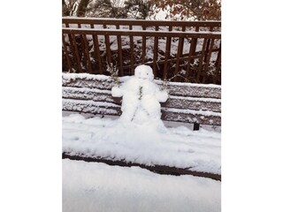 Ein kleines Kunstwerk aus Schnee