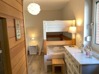 Kleines Schlafzimmer im EG