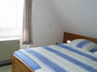 2. Schlafzimmer