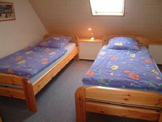 2. Schlafzimmer