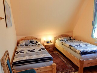 2. Schlafzimmer