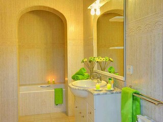 Cottage Cala Llonga Features 32