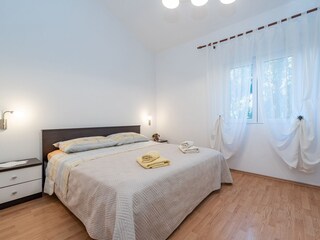 Apartment Povljana  16