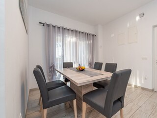 Apartment Povljana  6