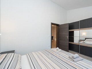 Apartment Povljana  12