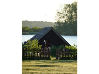 Blick von Ihrer Terrasse auf unser Bootshaus