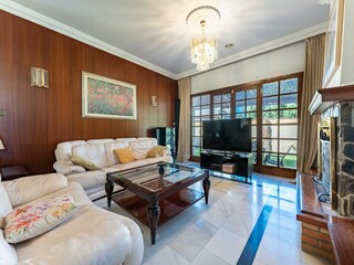 Villa Churriana Features 20