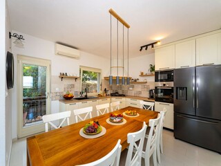 Ferienhaus Svirce  11