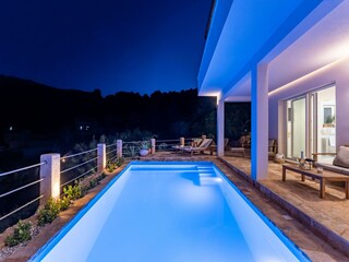 Ferienhaus Svirce Außenaufnahme 35