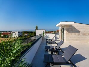 Modern appartement vlakbij het strand van Vrsi