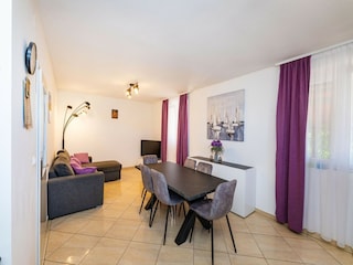 Holiday house Polača Features 28