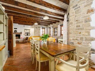 Villa Jakovici Características 20