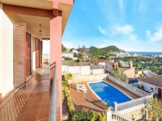 Villa Blanes Environment 22