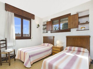 Villa Blanes Caratteristiche 11