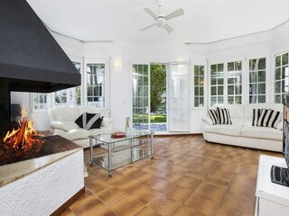 Villa Blanes Features 8