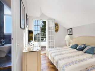 Villa Blanes Caratteristiche 11