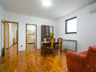 Apartment Mali Maj Features 25