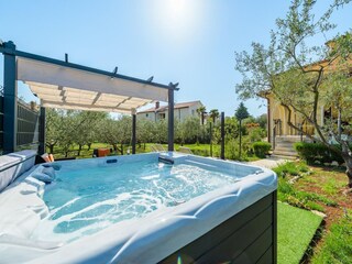 Apartment Mali Maj  27