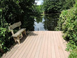 Agritourisme au bord du lac avec accès à la marina