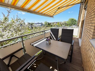Upper deck terrace