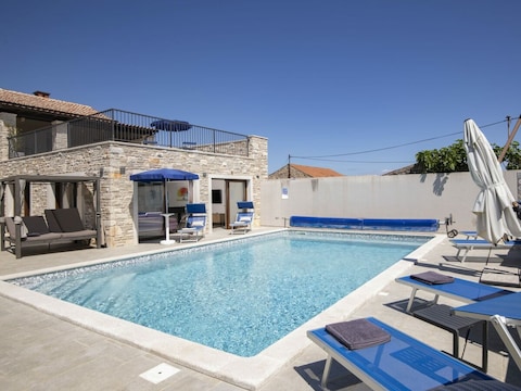 Villa Valtura