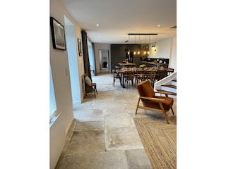 Blick durch das Haus - ausgehend vom Fernsehsalon