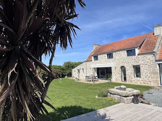 2 Terrassen im Garten