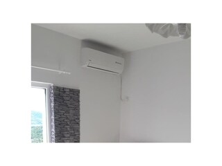 Apartment Grebastica  3