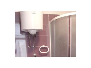 Apartment Grebastica  9