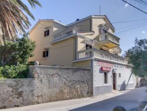 Apartment One bedroom apartment with terrace and sea view Mali Lošinj, Lošinj A-15576-a