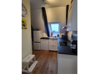 Die geräumige Küche.