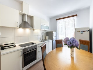 Apartment Molunat Features 5