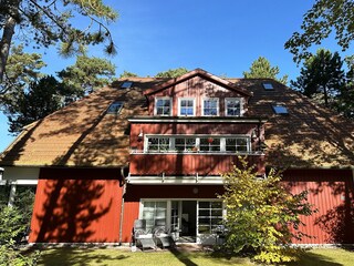 Außenansicht mit Westterrasse