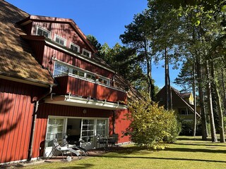 Außenbereich mit Terrasse