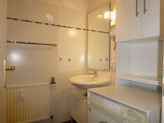 Bad mit Waschmaschine