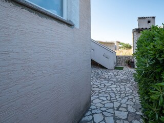 Apartment Povljana  9