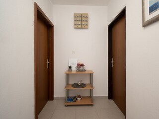 Apartment Povljana  11