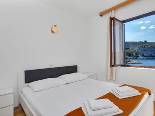 Apartment Zastražišće  13