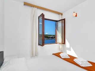 Apartment Zastražišće  14