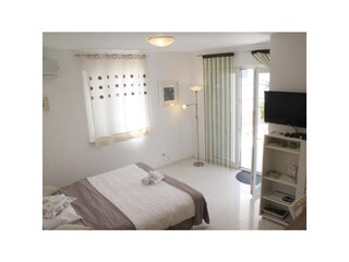 Apartment Njivice  6