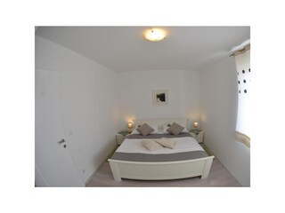 Apartment Njivice  14