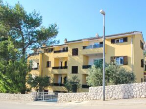 Three bedroom apartment with balcony Baška, Krk A-18793-g