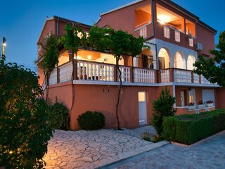 Maison de vacances Lovinac Enregistrement extérieur 5