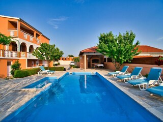 Maison de vacances Lovinac Enregistrement extérieur 4