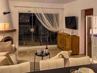 oder den großzügigen 50-Zoll TV