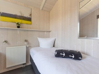 Schlafzimmer mit zwei Einzelbetten