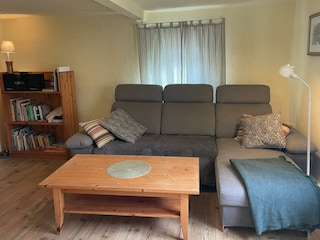 Ausziehbares Sofa im Wohnzimmer