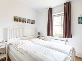 bedroom with double bed