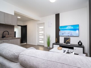 Apartment Povljana  13