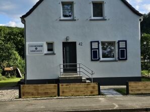 Ferienwohnung "Naheschörlchen"